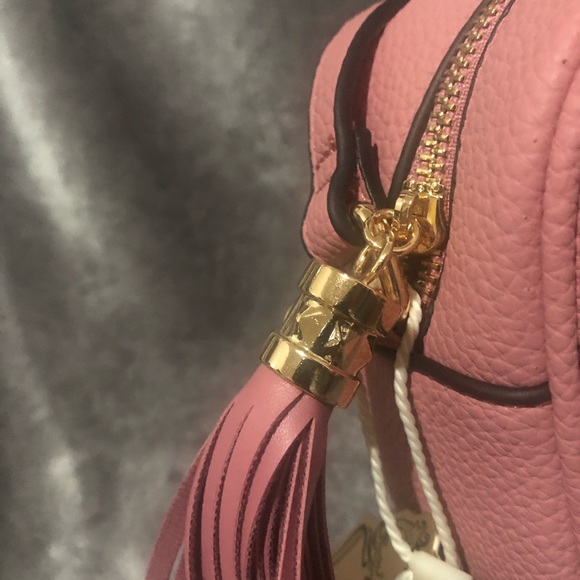 Vegan Leather Handbag - Picture 3 of 6